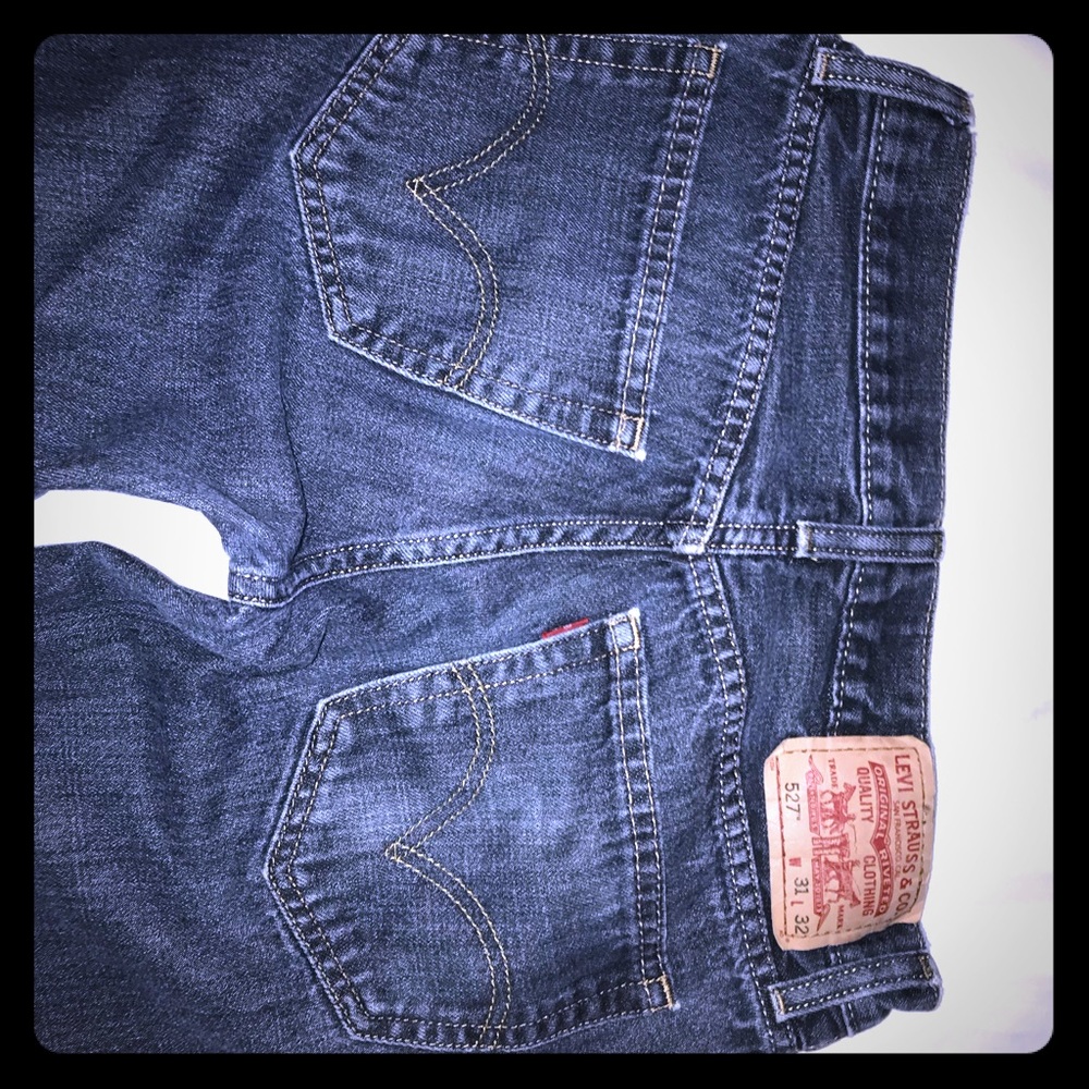 Levi’s 527 jeans